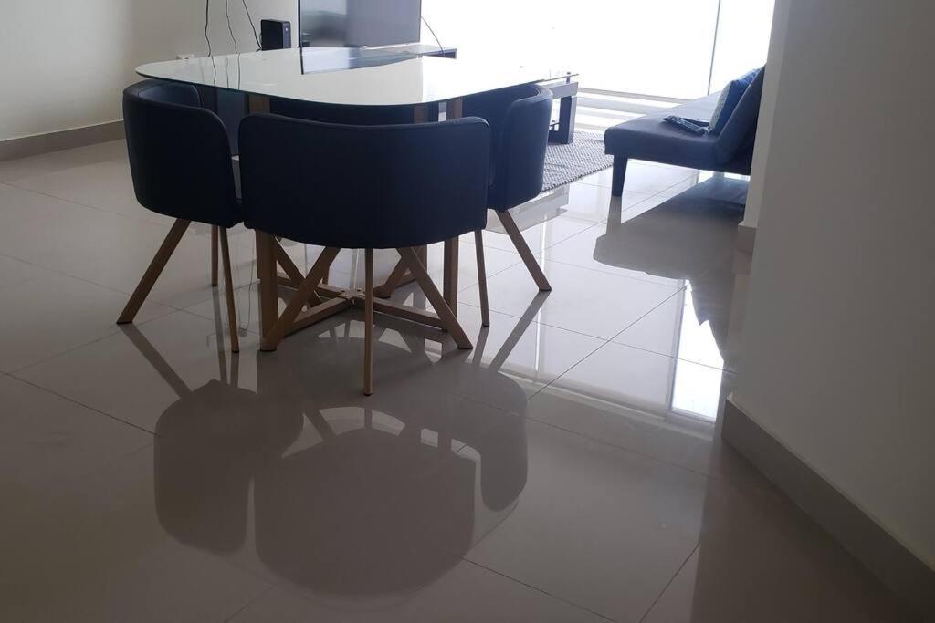 Apartamento De Estreno Con Balcon Frente Al Mar. Lima Exteriér fotografie